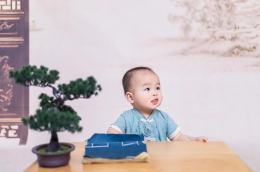 广水宝宝6个月可以坐吗 广水宝宝6个月可以坐吗